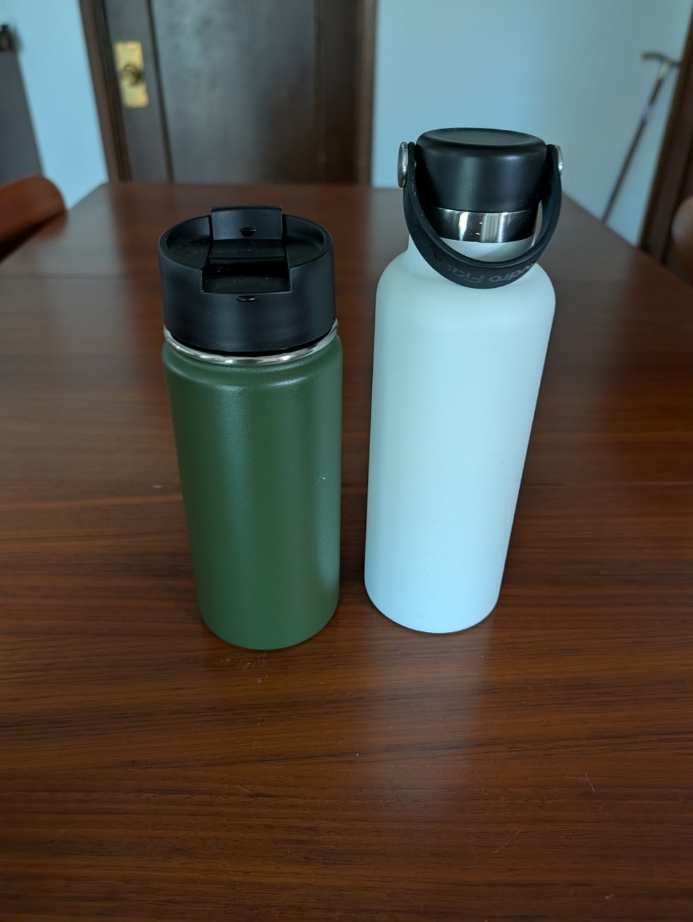 Hydro Flask Stainless Steel Water Bottles White & Green Pre Owned - Picture 3 of 8